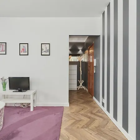 Apartment Green City View Wroclavia Swobodna By Renters