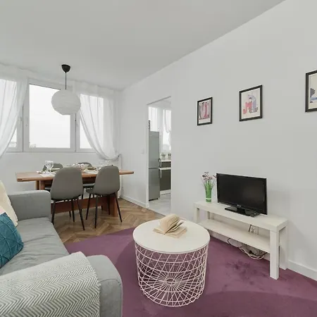 Green City View Wroclavia Swobodna By Renters Apartament